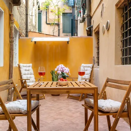 Lägenhet San Marco, Corte Privata, Nuovo, Adatto Per Coppia *