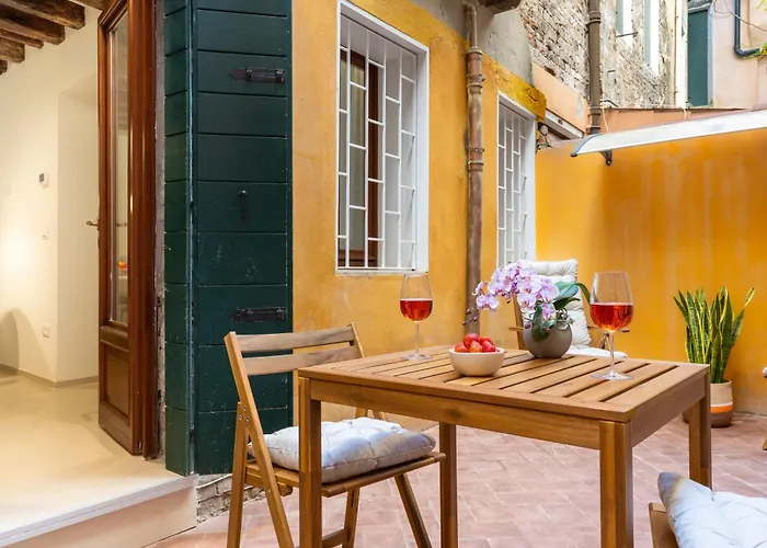 Apartamento San Marco, Corte Privata, Nuovo, Adatto Per Coppia