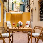 Apartment San Marco, Corte Privata, Nuovo, Adatto Per Coppia *