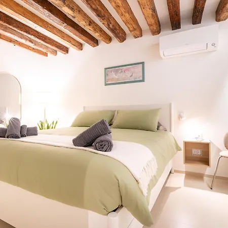 Apartament San Marco, Corte Privata, Nuovo, Adatto Per Coppia Wenecja
